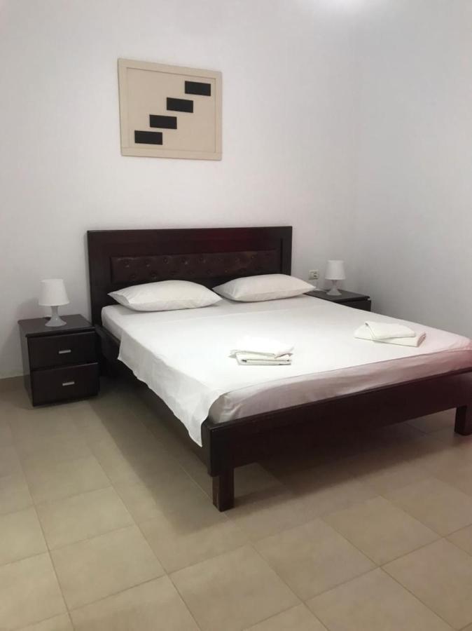 Hotel Villa Ruci คซามิล ภายนอก รูปภาพ