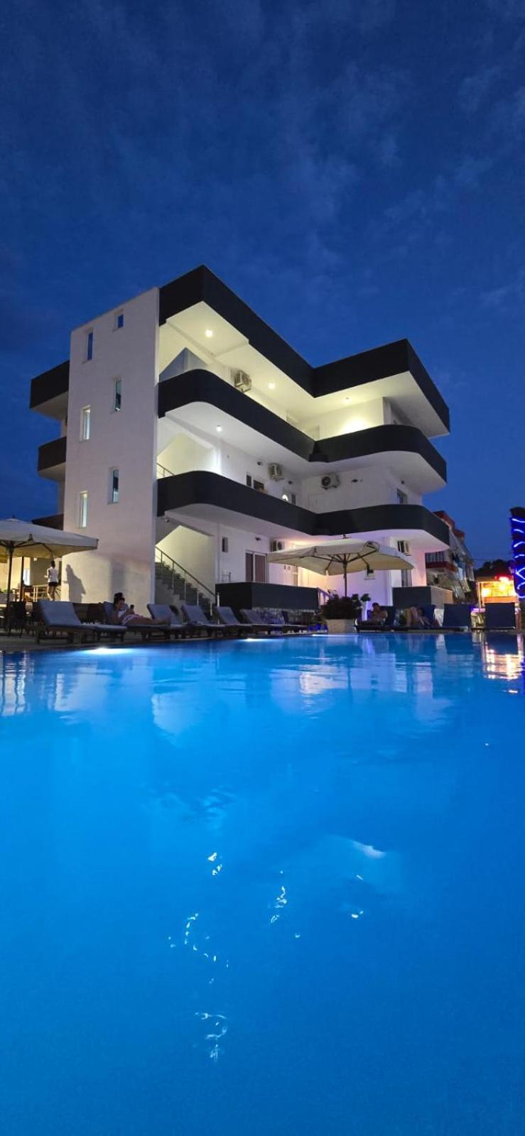 Hotel Villa Ruci คซามิล ภายนอก รูปภาพ